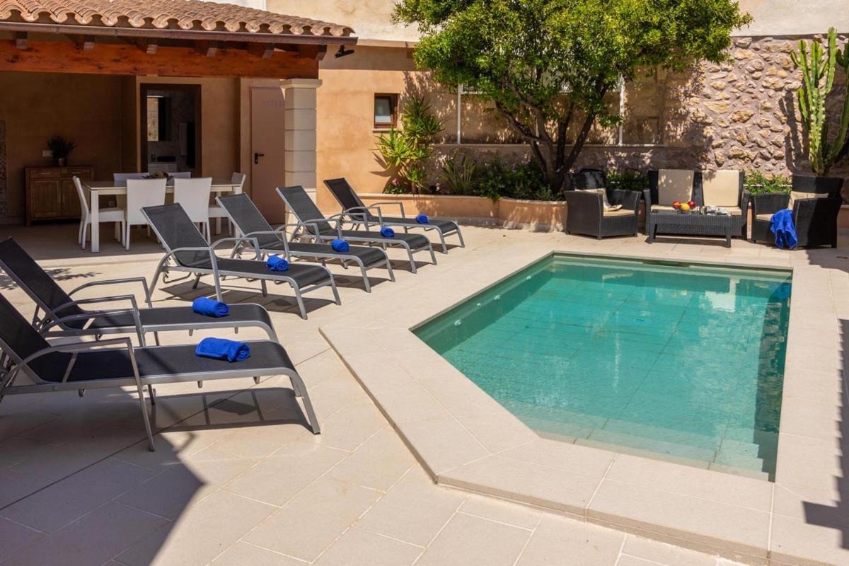 Superb House 200m From The Center Of By Renthousing Pollença
