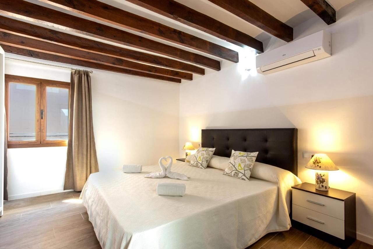 Superb House 200m From The Center Of By Renthousing *