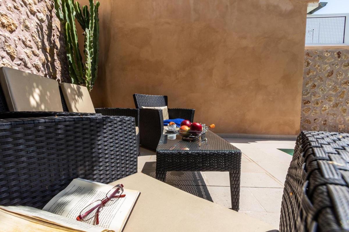 Superb House 200m From The Center Of By Renthousing Vakantiehuis